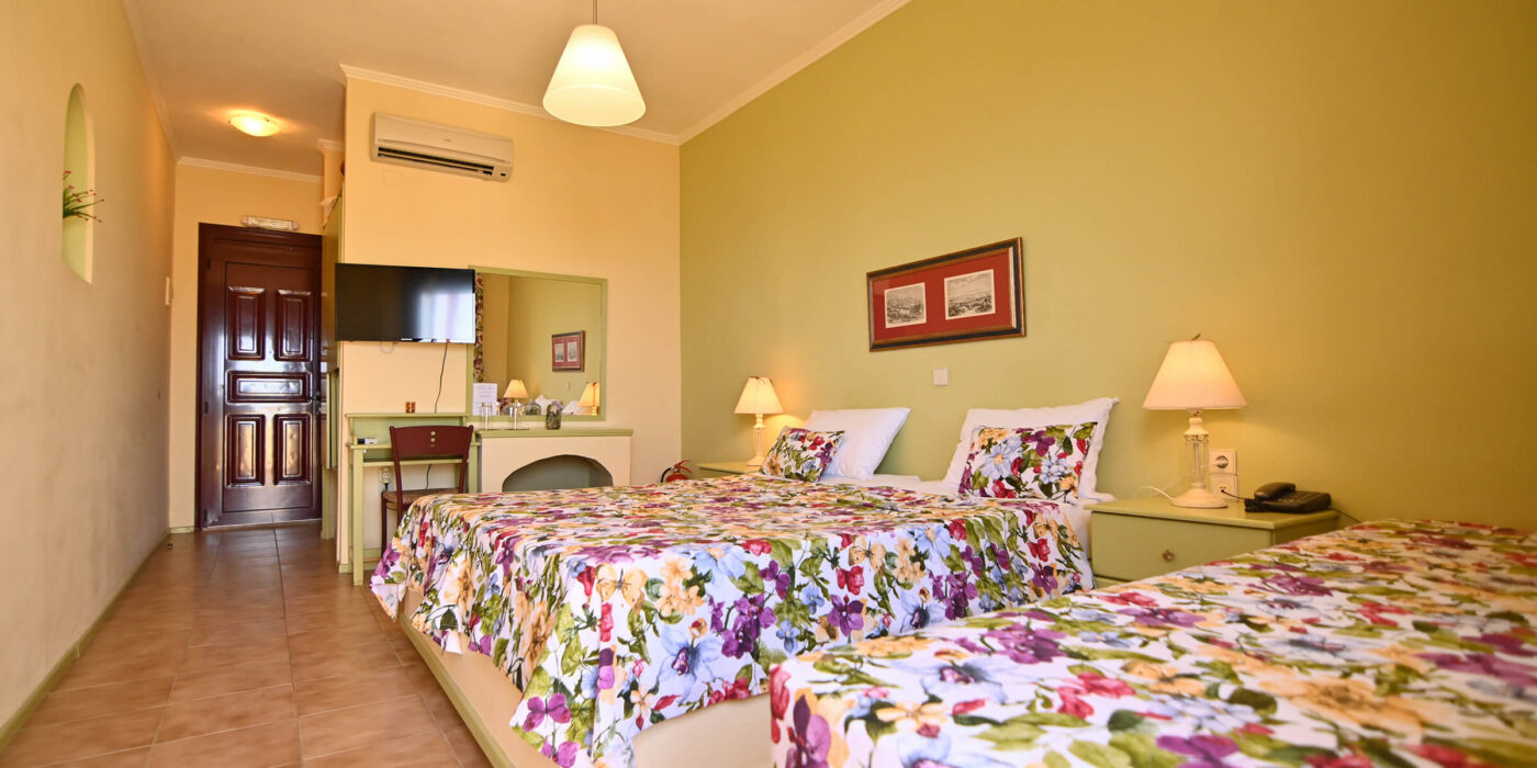 Benovias Aeriko Chios Rooms Karfas | Triple Room