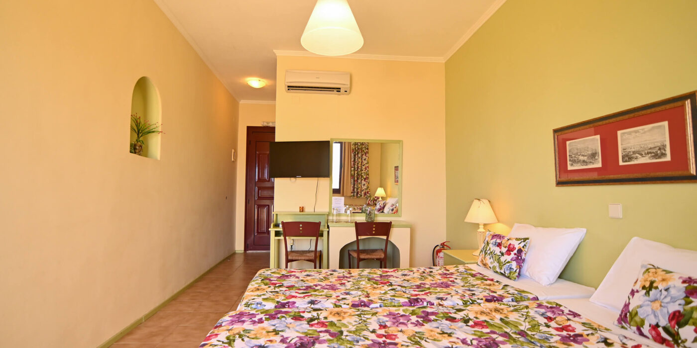 Benovias Aeriko Chios Rooms Karfas | Triple Room