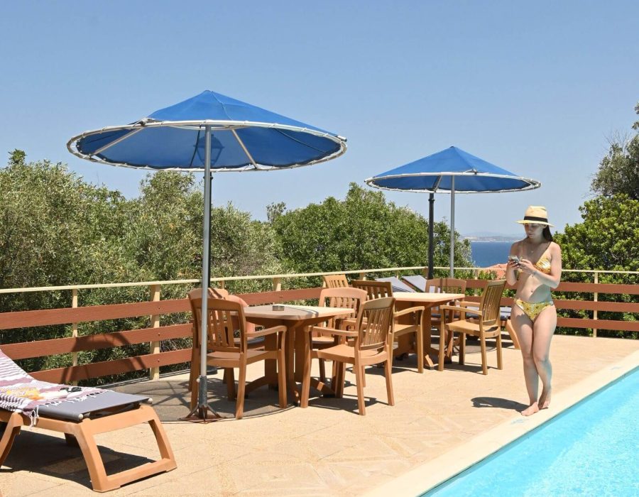 benovias-aeriko-rooms-apartments-garden-pool-cafe-karfas-chios-2